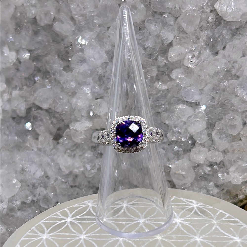 Elegant Purple Cz Ring 925